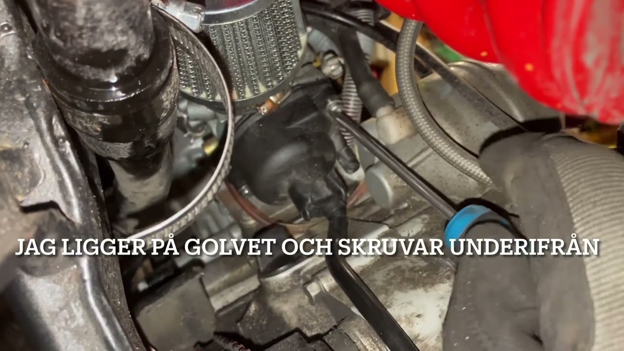 Hur man byter munstycke på Derbi Senda