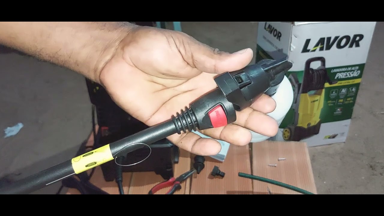How to assemble the LAVOR 1800 W High Pressure Washer step-by-step.