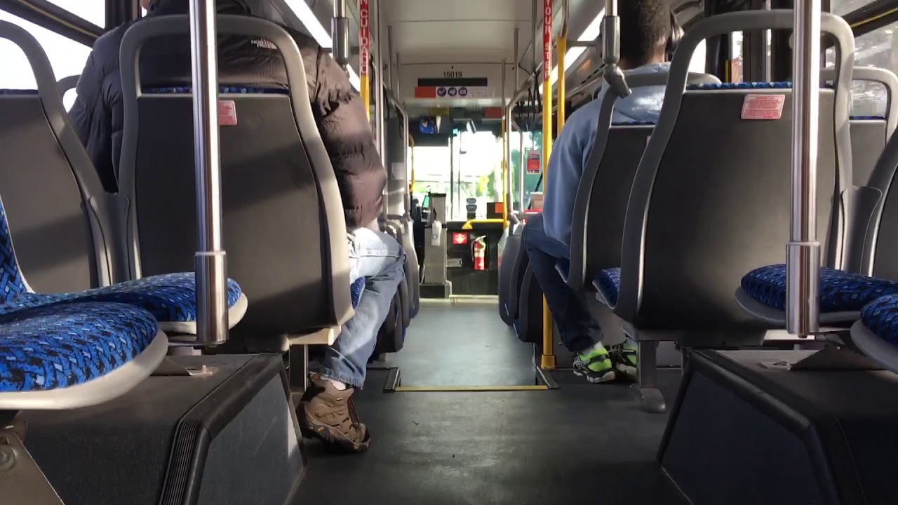 Uta bus 15019 on route 220 (the ride)