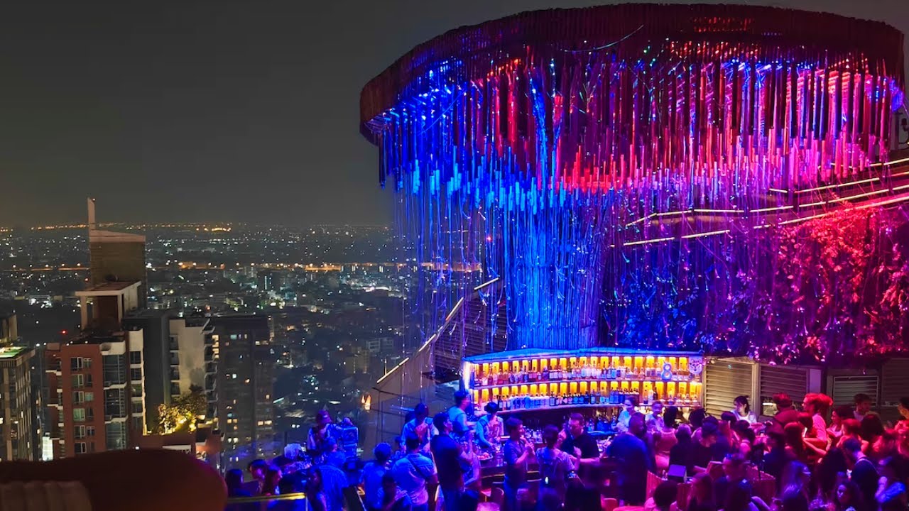 Tichuca Rooftop Bar Bangkok Piękne widoki na miasto i zach&oacute;d słońca