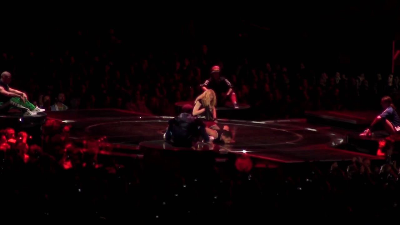 MADONNA - Heart Beat - Sticky & Sweet Tour O.A.K.A. (Live in Athens) HD