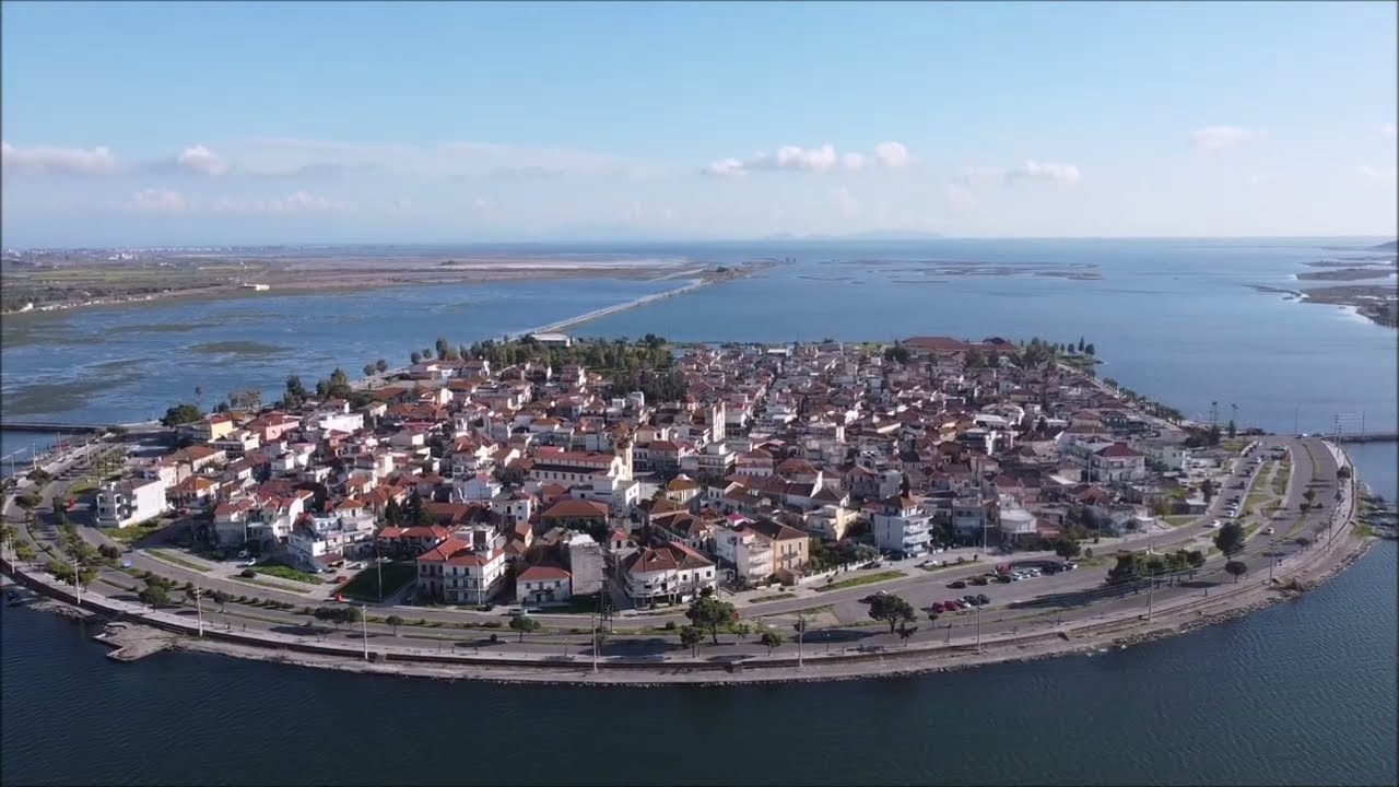 &Alpha;&iota;&tau;&omega;&lambda;&iota;&kappa;ό: &kappa;&iota; ό&mu;&omega;&sigmaf;, &epsilon;ί&nu;&alpha;&iota; &nu;&eta;&sigma;ί! - Aitoliko: the city on the tiny island, Western Greece