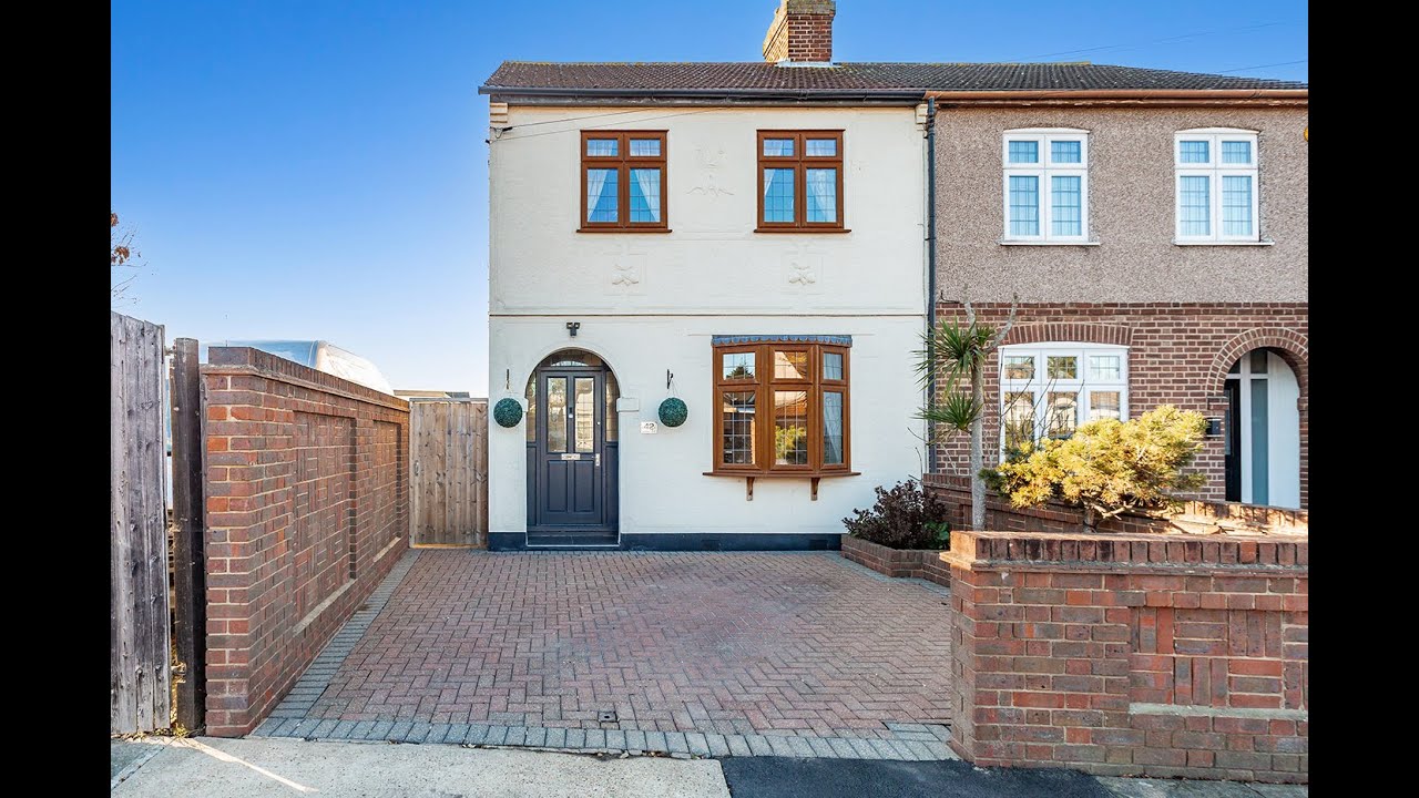 Babington Road, Hornchurch, RM12 4AR