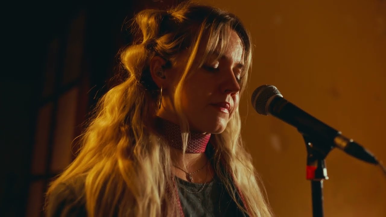 josepha wawaa & band - the could be loop (live session)