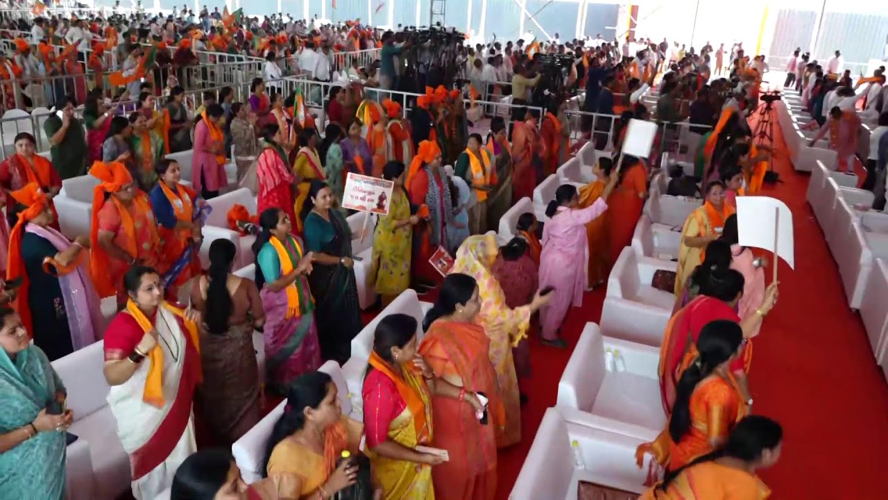 CM welcomes BJP National President Shri Nitin Nabin and attends public meeting at Ahmedabad airport