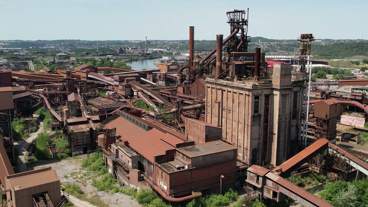 Cockerill Sambre Luik Liége groepje mensen betrapt op het dak Urbex Belgie