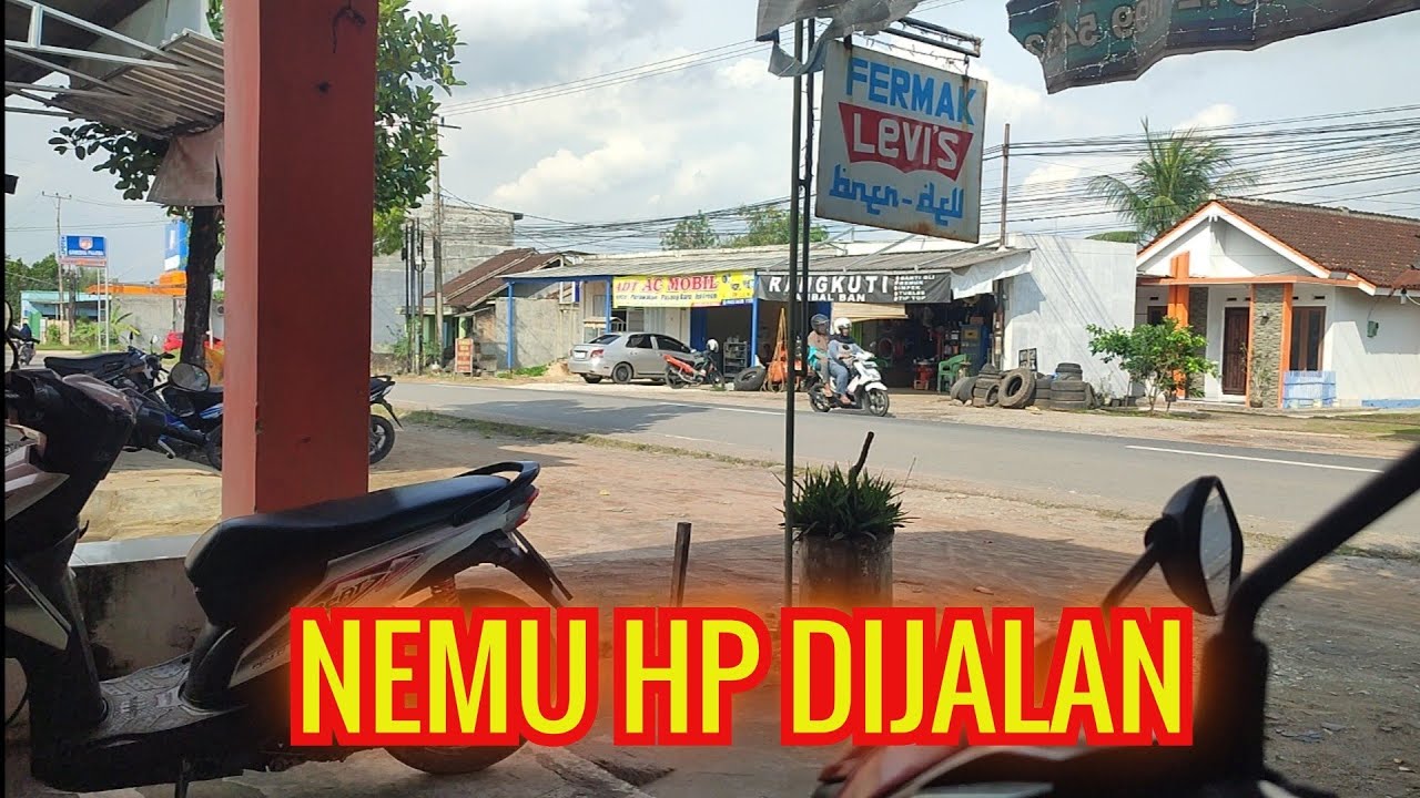 Nemu HP ITEL di Jalanan.....