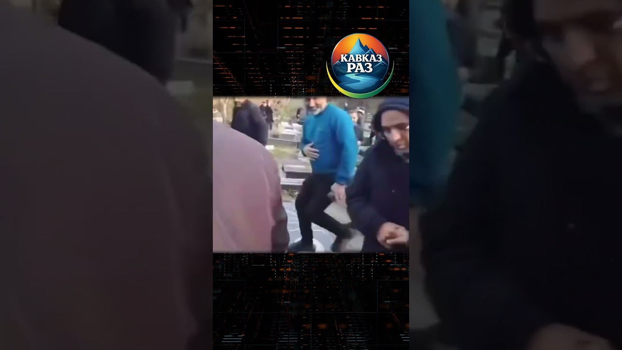 Бывший президент Ирана появился на публике