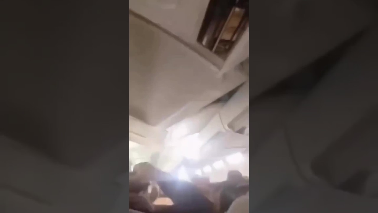 Cabin ceiling falls apart on Boeing 737 after take-off scare