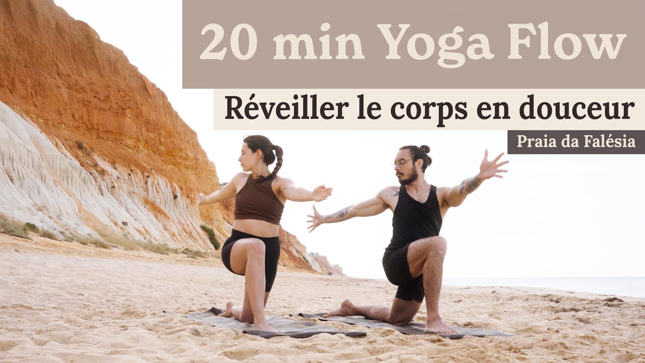 20 min Yoga Flow matinal | Réveiller le corps en douceur | Praia da Falésia (Portugal)