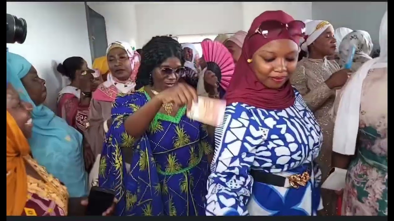Mini - Oukoumbi : Hanifa Saïd Hamadi Ntsadjeni 