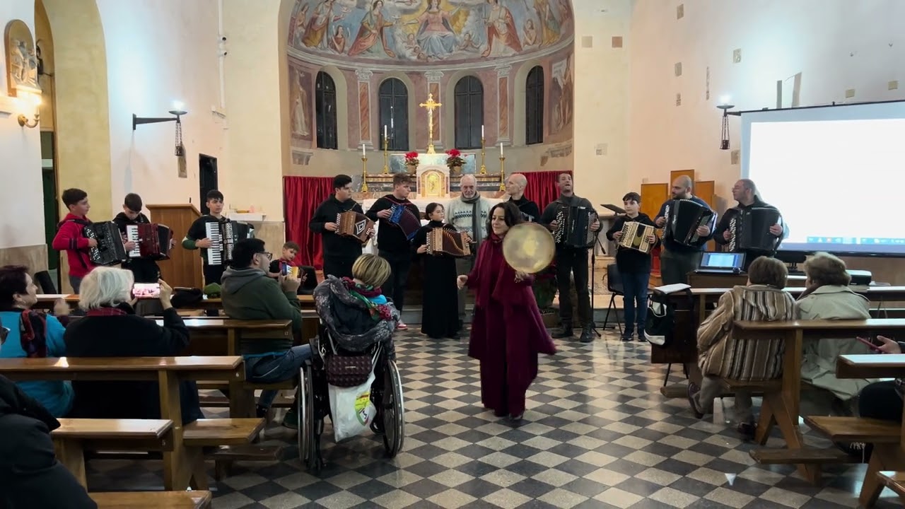 Velletri - Esibizione del canto tradizionale della Pasquella
