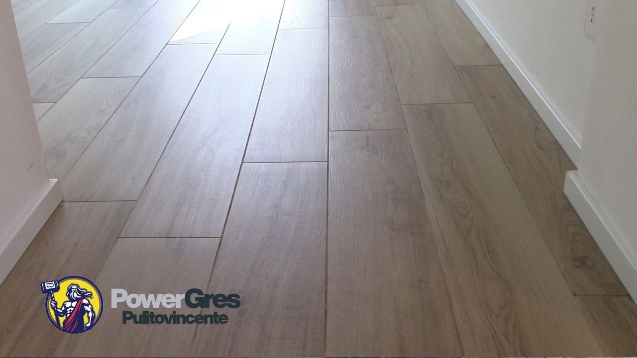 *PULIZIA MACCHIE [GRES EFFETTO LEGNO] Dopo Posa