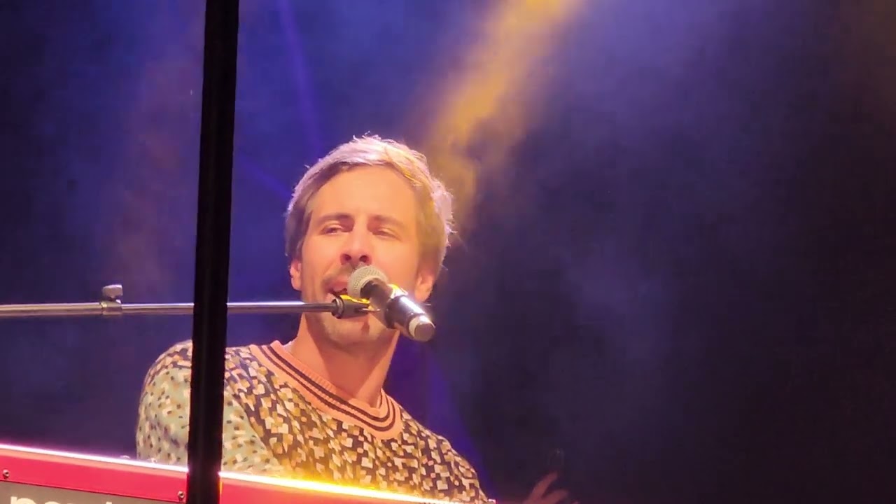 Max Giesinger, 