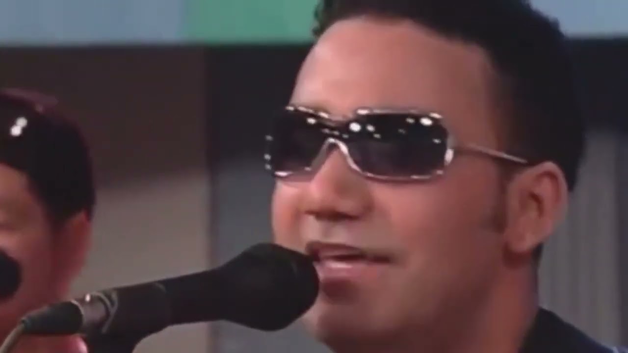 Elvis Martínez,  maestra en vivo