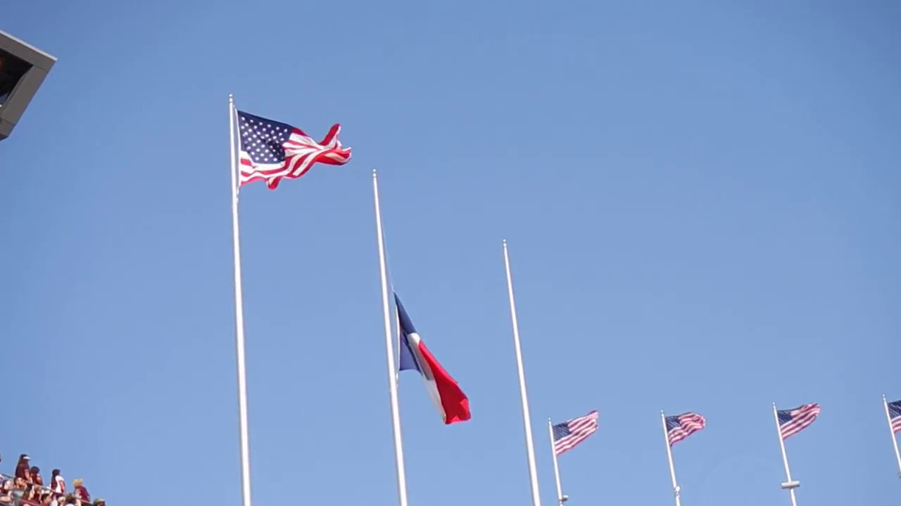 National Anthem and Texas, our Texas at Kyle Field (9/9/17)