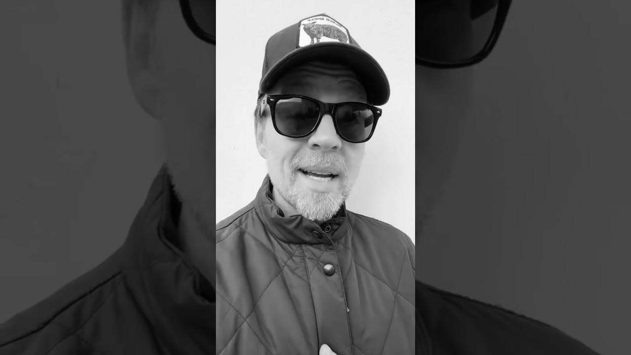 Darren talks about the Health Care system in the USA etc. (Trigger Warning: Mention of Suicide)