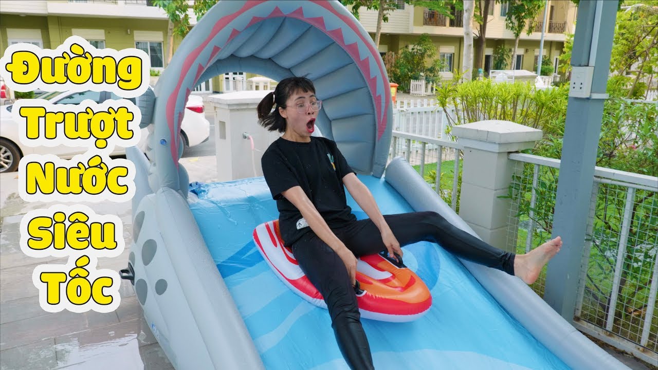 Đập Tan Cơn Nóng Mùa Hè Với Đường Trượt Nước Mini Cực Xịn