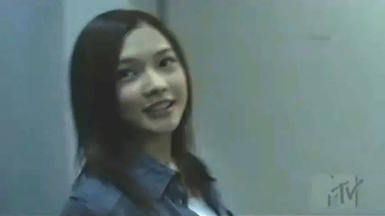 YUI - TV SPECIAL (2006.03.01) — Part 2/2