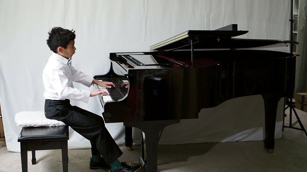 Haydn Piano Sonata in e minor Hob.XVI 34 (Age 10)