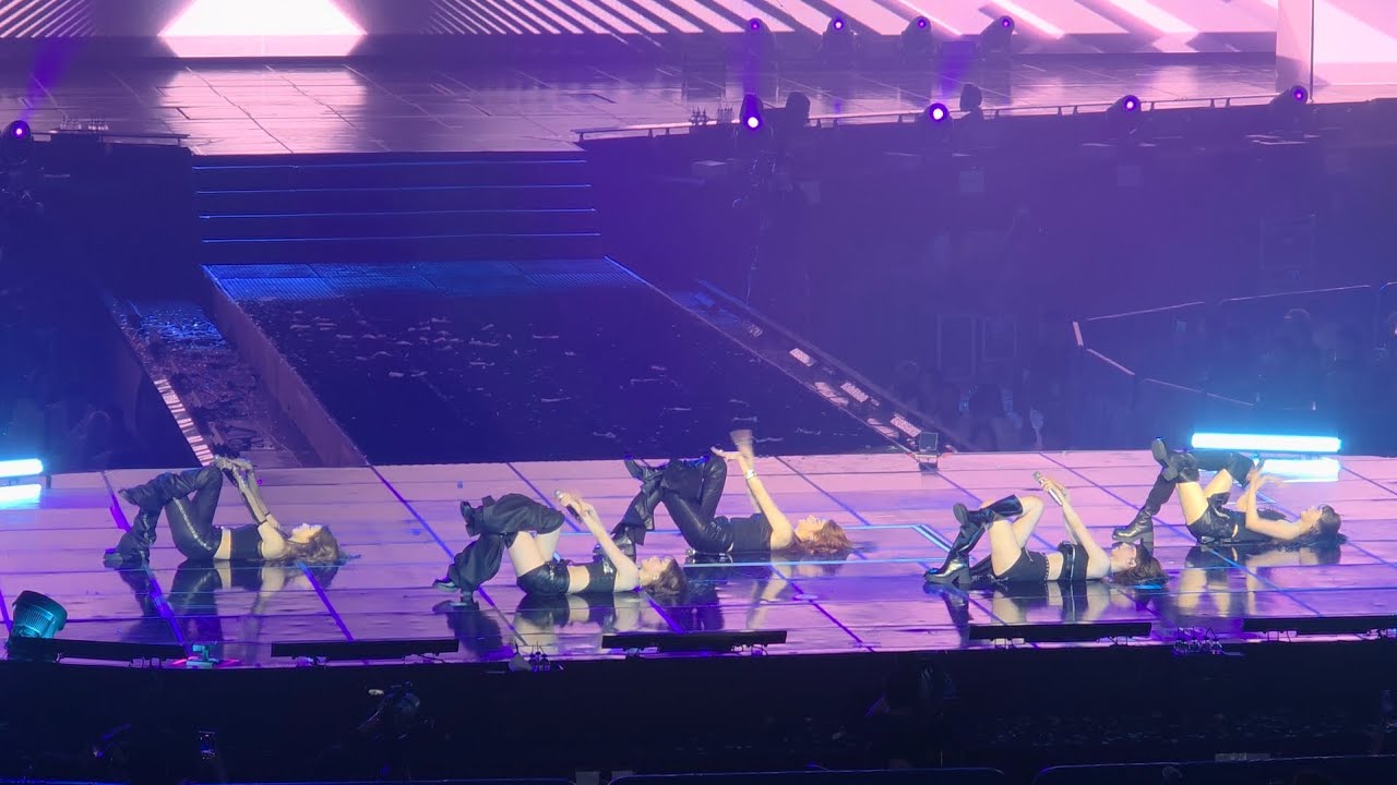 250420 FEARLESS + Burn the Bridge - 르세라핌 [2025 LE SSERAFIM TOUR ‘EASY CRAZY HOT’ IN INCHEON]