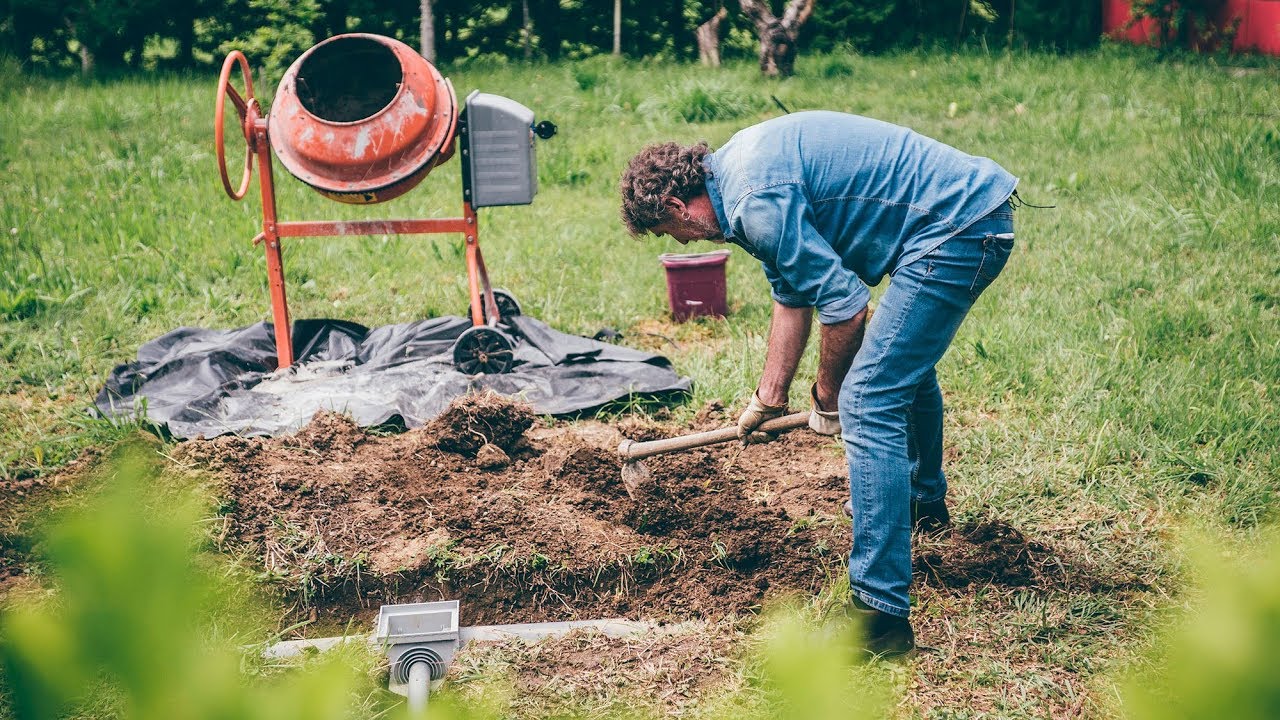 Cómo instalar un desagüe y una arqueta en el jardín - Programa completo - Bricomanía