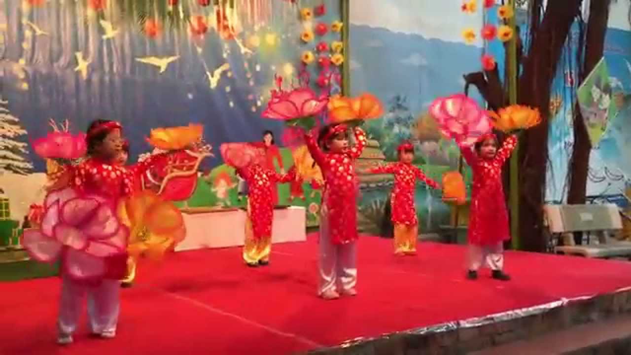 NGÀY XUÂN LONG PHỤNG SUM VẦY - Dancing