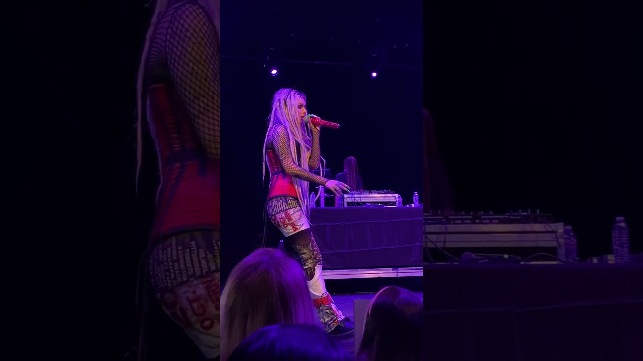 Zhavia - Killing Me Softly @ El Rey Theatre