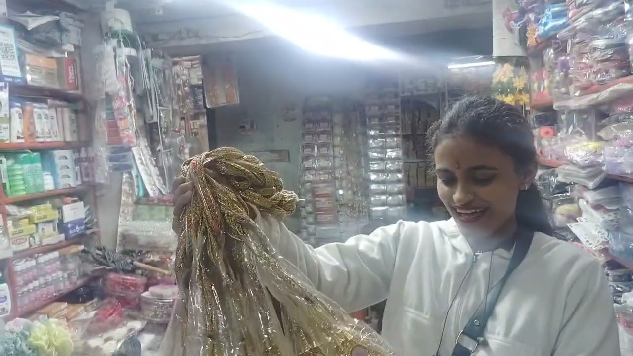 Aaj gyi me khatima hello Guys welcome to my mini vlog #minivlog #myshopvlog 