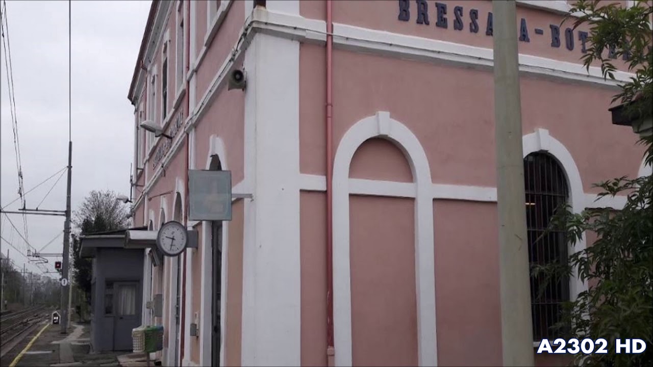Annunci alla Stazione di Bressana Bottarone