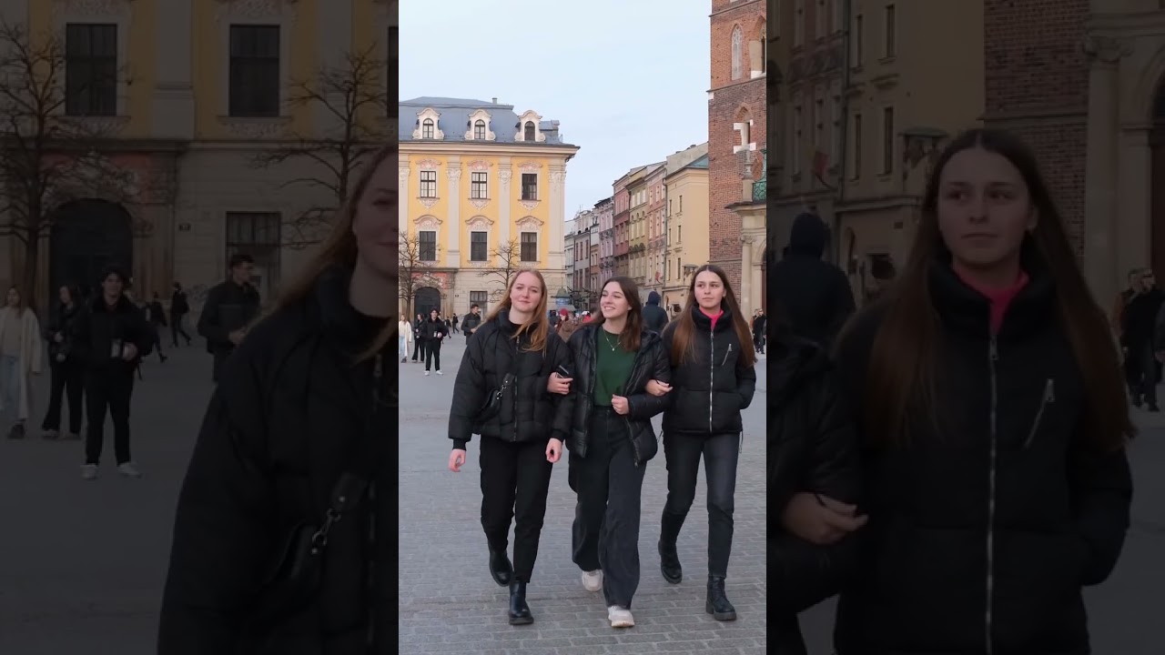 Girls in Poland Krak&oacute;w wave hand reaction #shorts