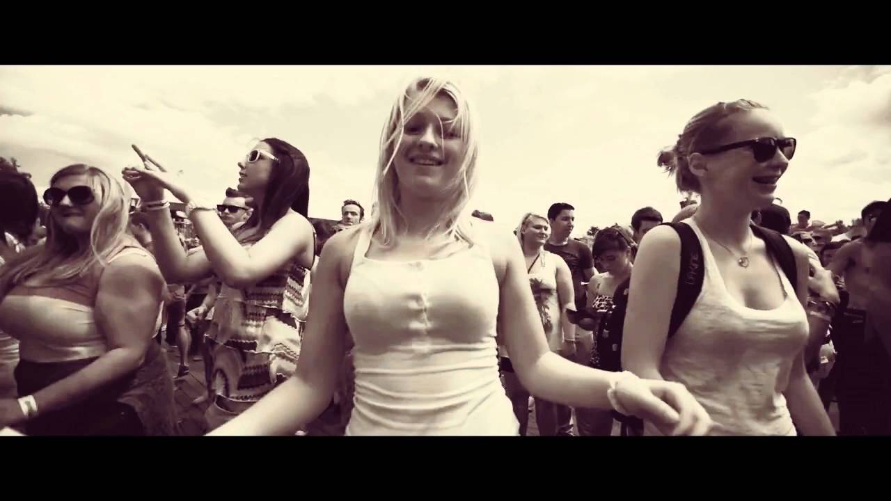 Avi8 - Loneliness (Official Lyric Videoclip)