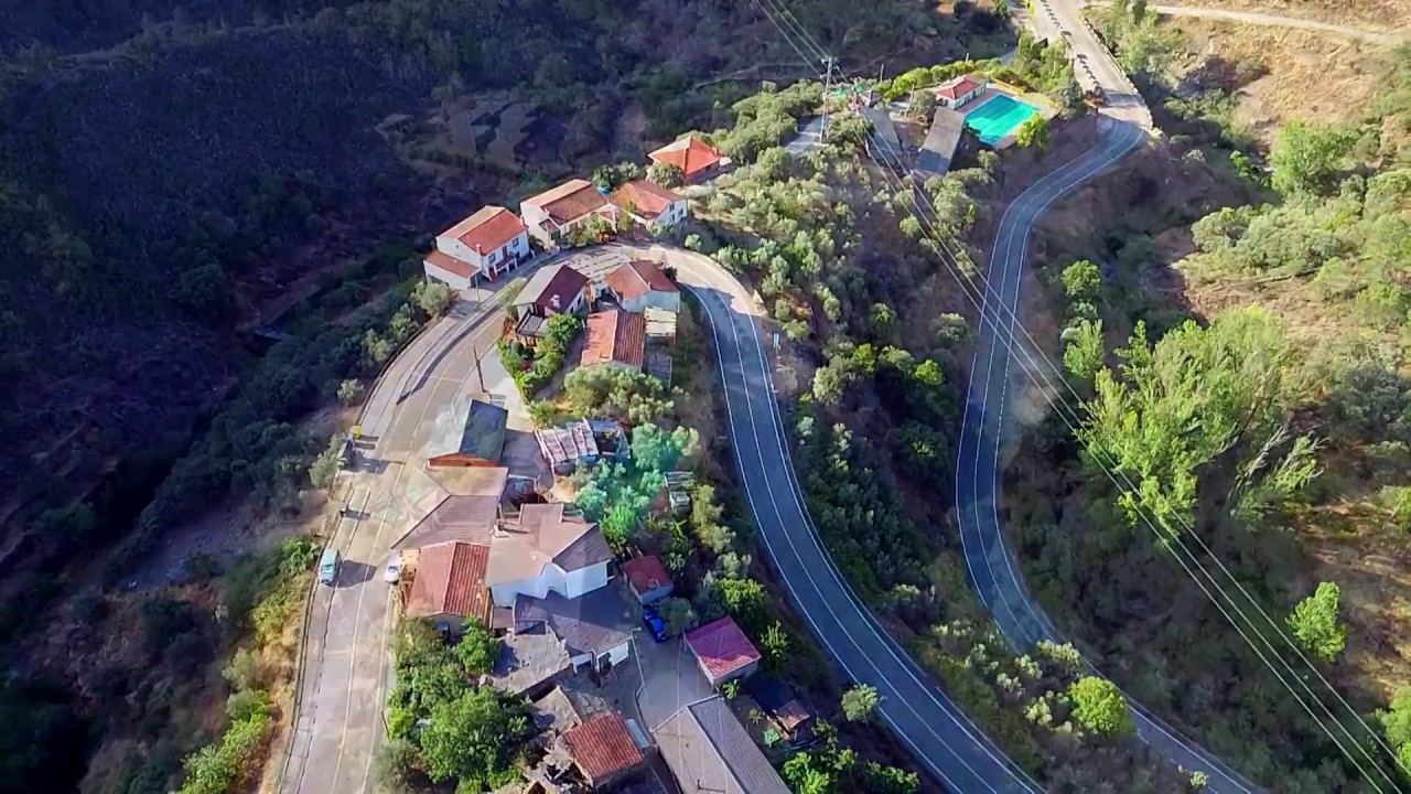 Casares de La Hurdes, la esencia hurdana.