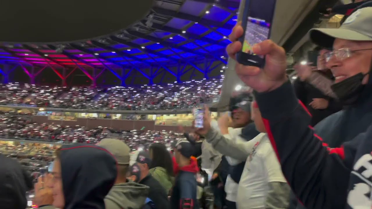 @Aidan_Bui8   ..   World Series G4  great fans!!