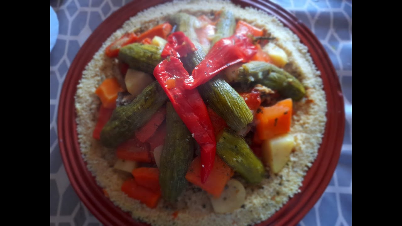 Couscous (كسكس  بالحمام من يد امي  الله يطول عمرها يارب)