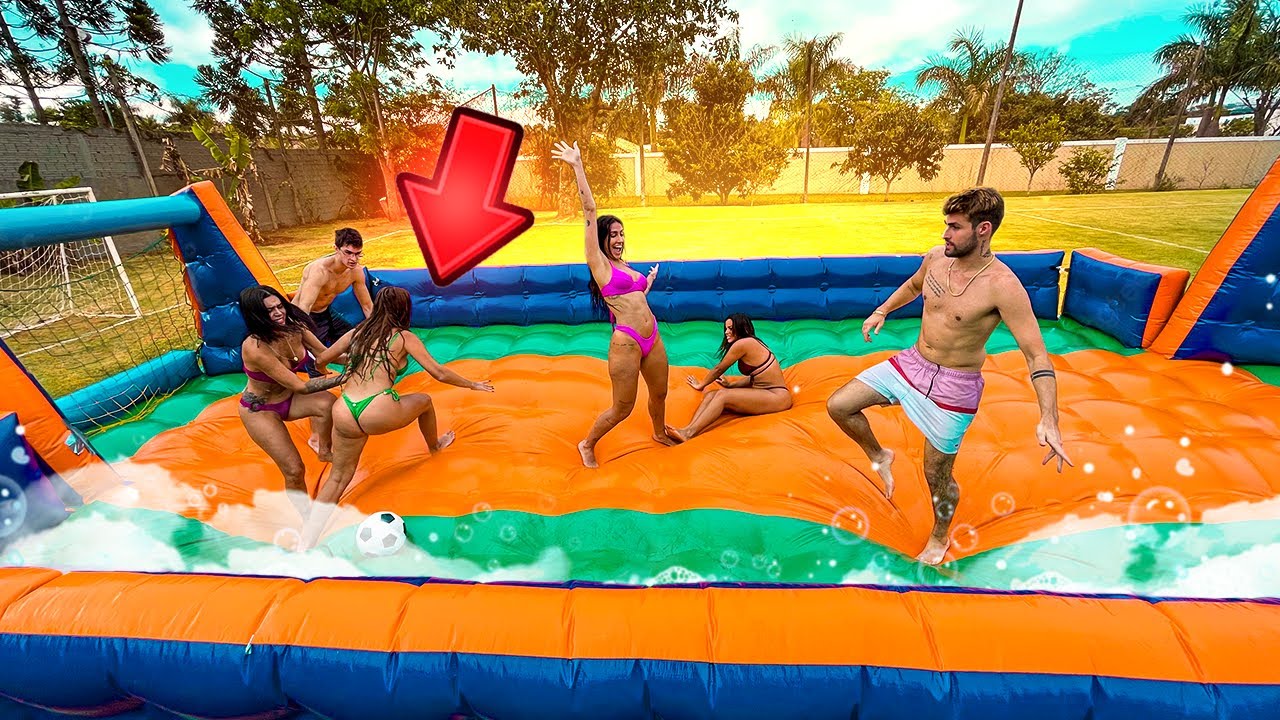 AS MENINAS JOGARAM FUTSABÃO E PASSARAM DOS LIMITES!! 😱