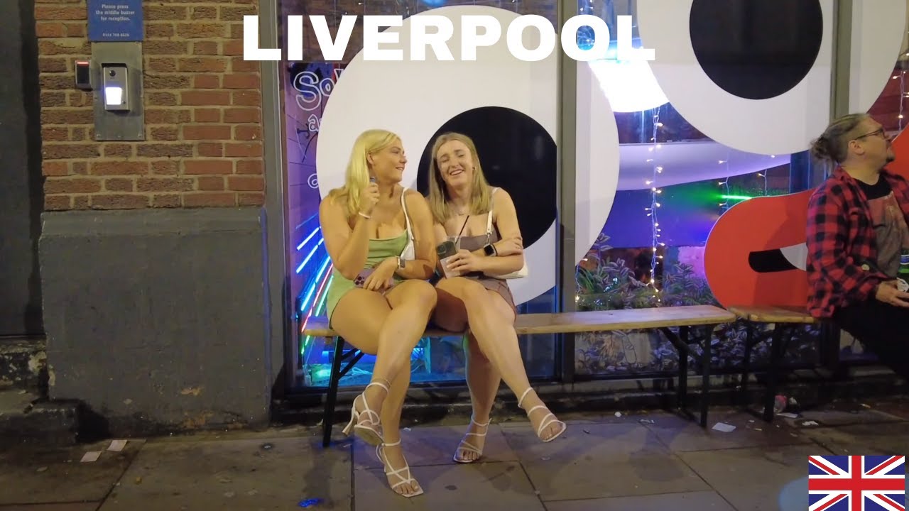 LIVERPOOL CITY ENGLAND NIGHTLIFE WALK TOUR