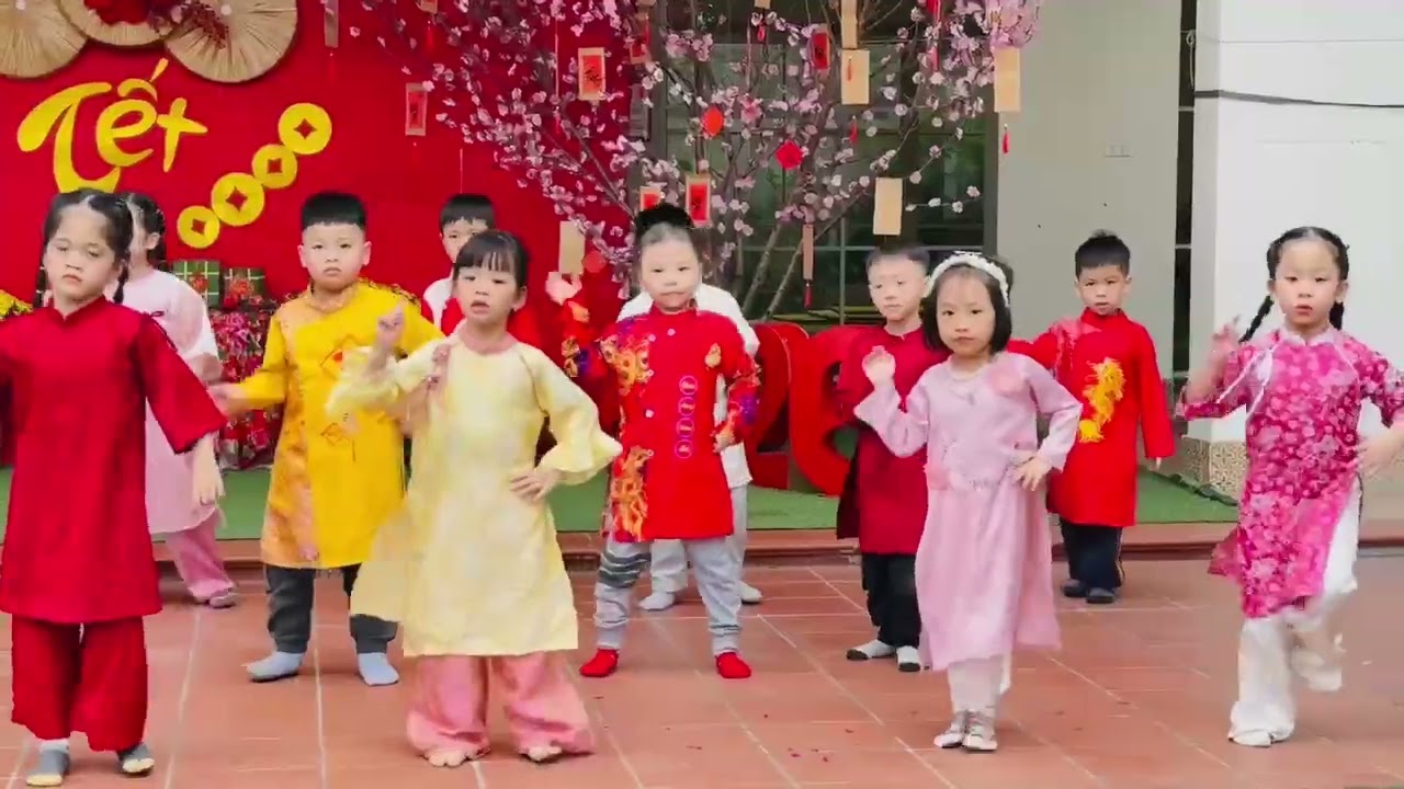 Nhảy Chuyện cũ bỏ qua Tết 2026