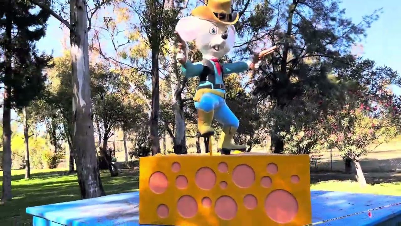 Parke infantil cri-cri es la temática