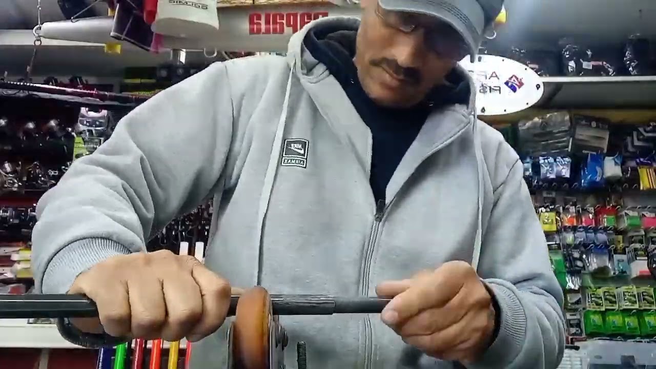 طريقة صيانة قصبة صيد الأسماك تعرضت للكسر