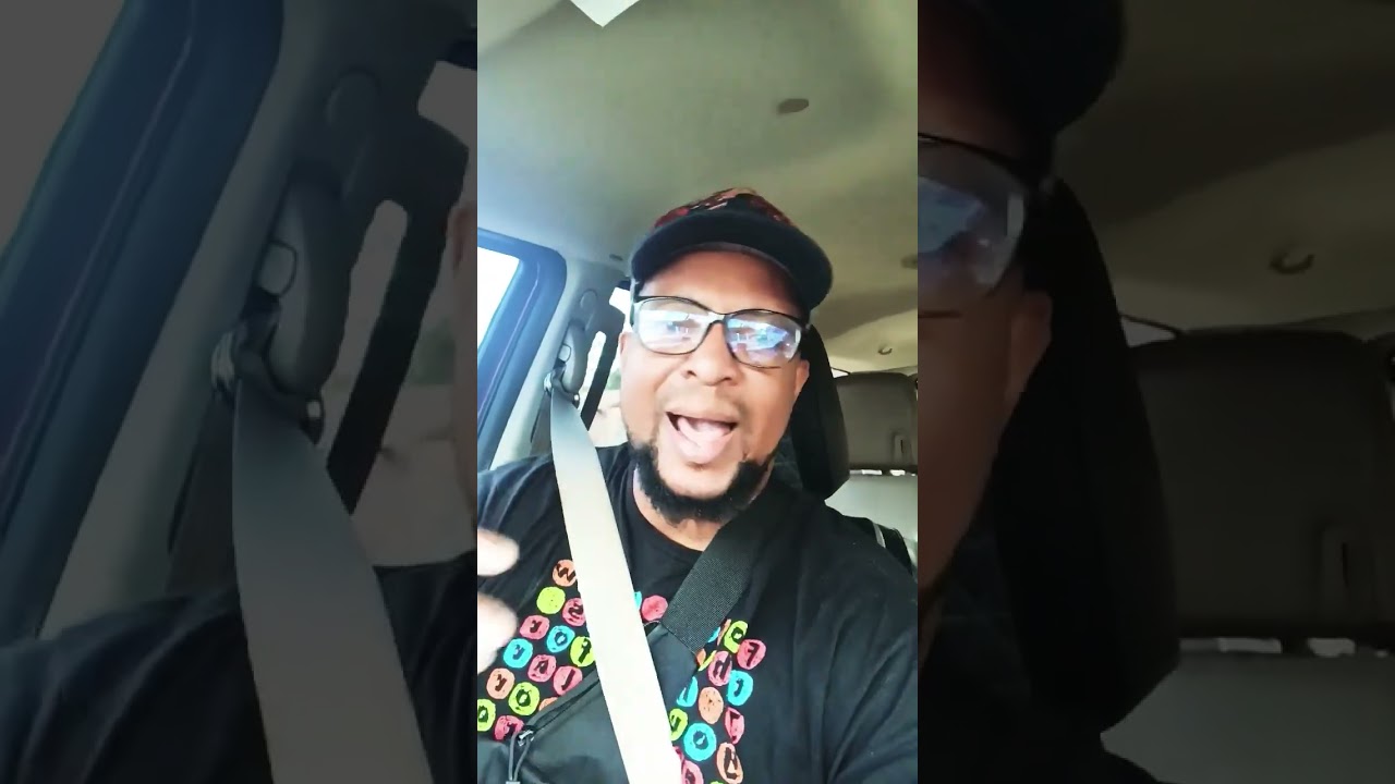 Bad Bunny vs Chris Brown on Super Bowl #souflotv