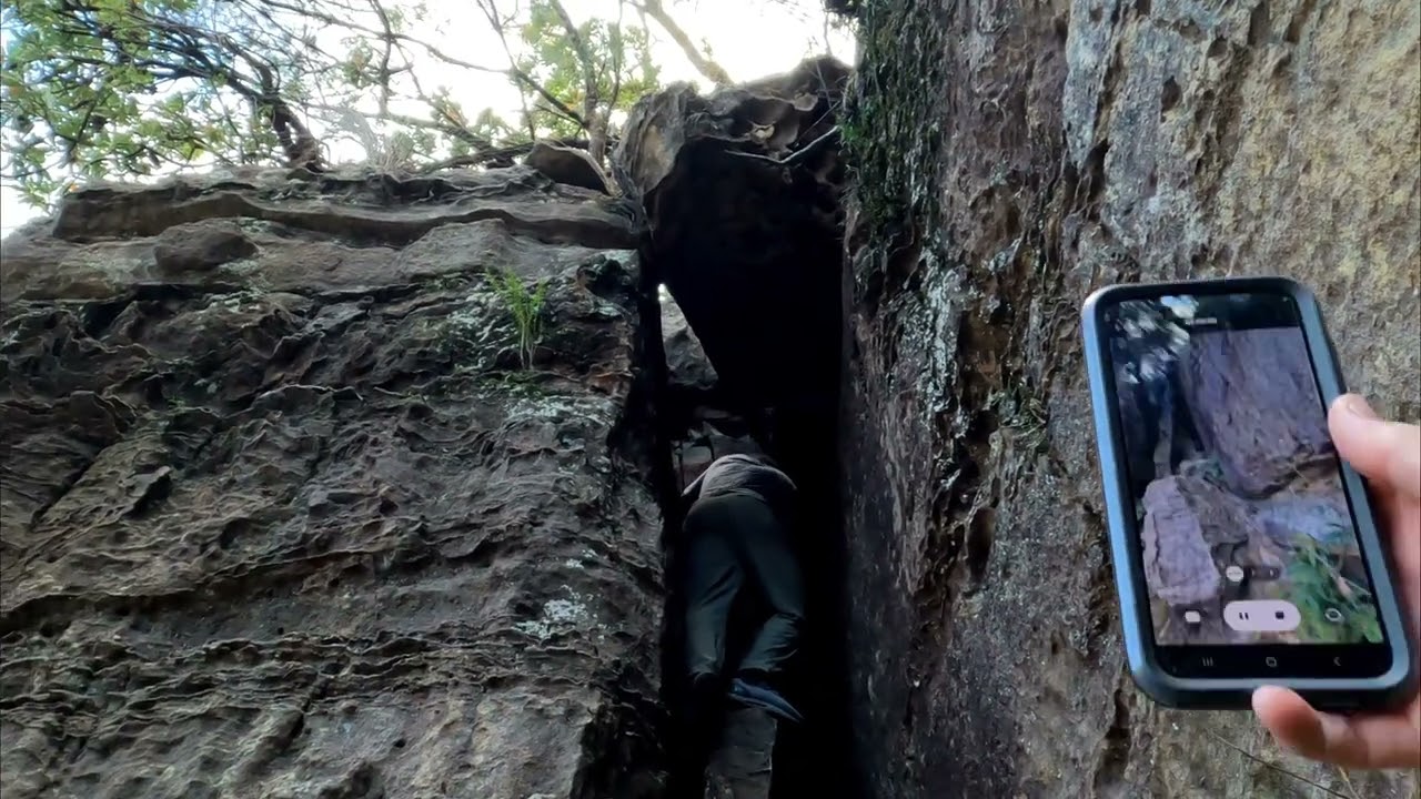 Gerringong Falls Chimney climb down to the bottom waterfall -   Part 1