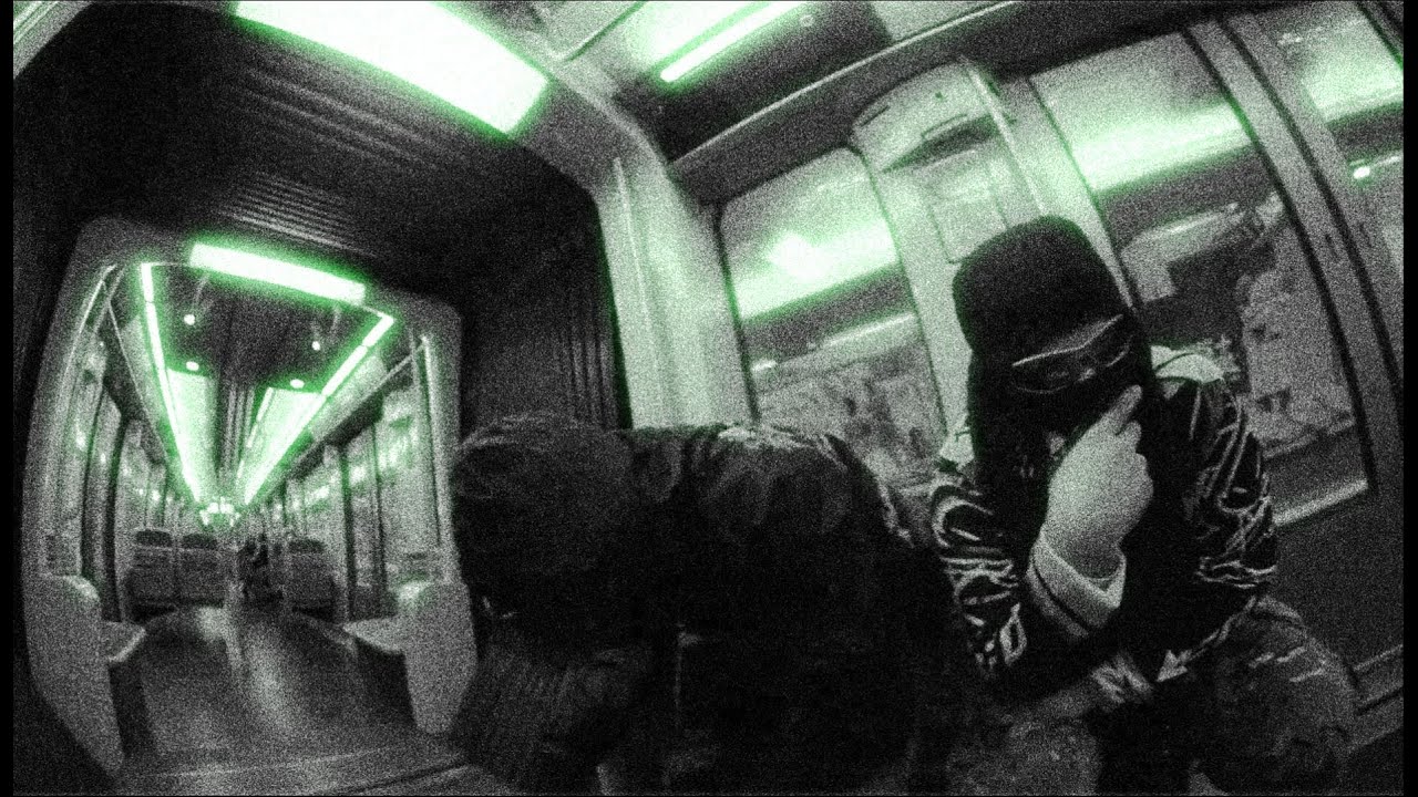 LooRr - MAN'O'WAR (Clip)