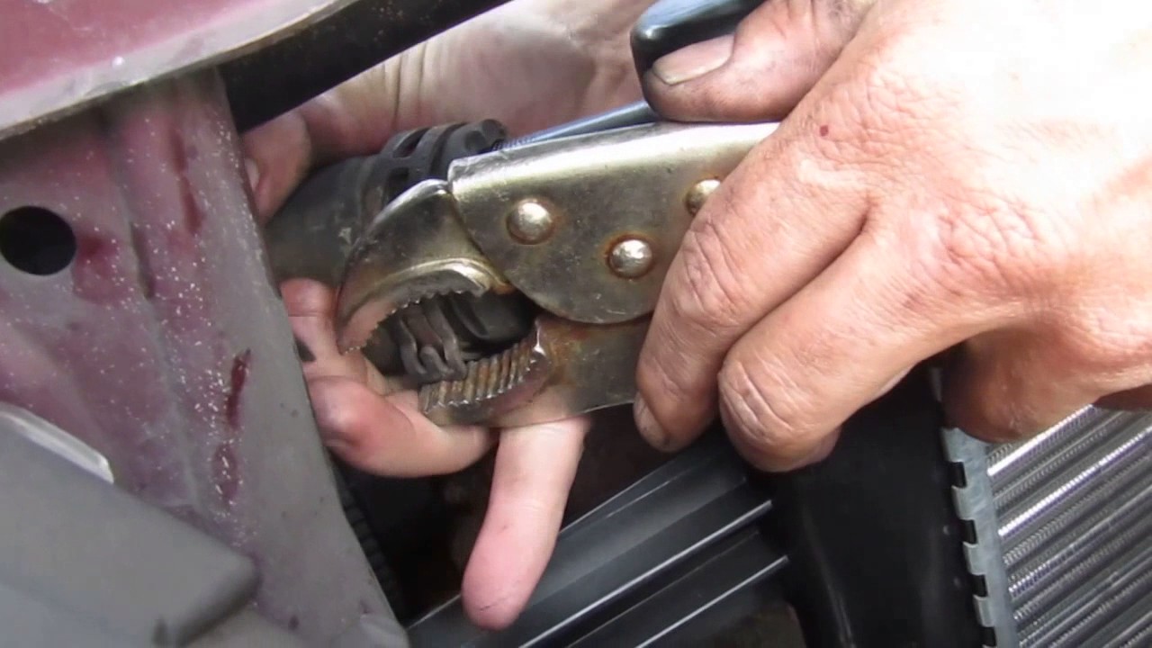 How to Change CAR RADIATOR Astra G Mk4