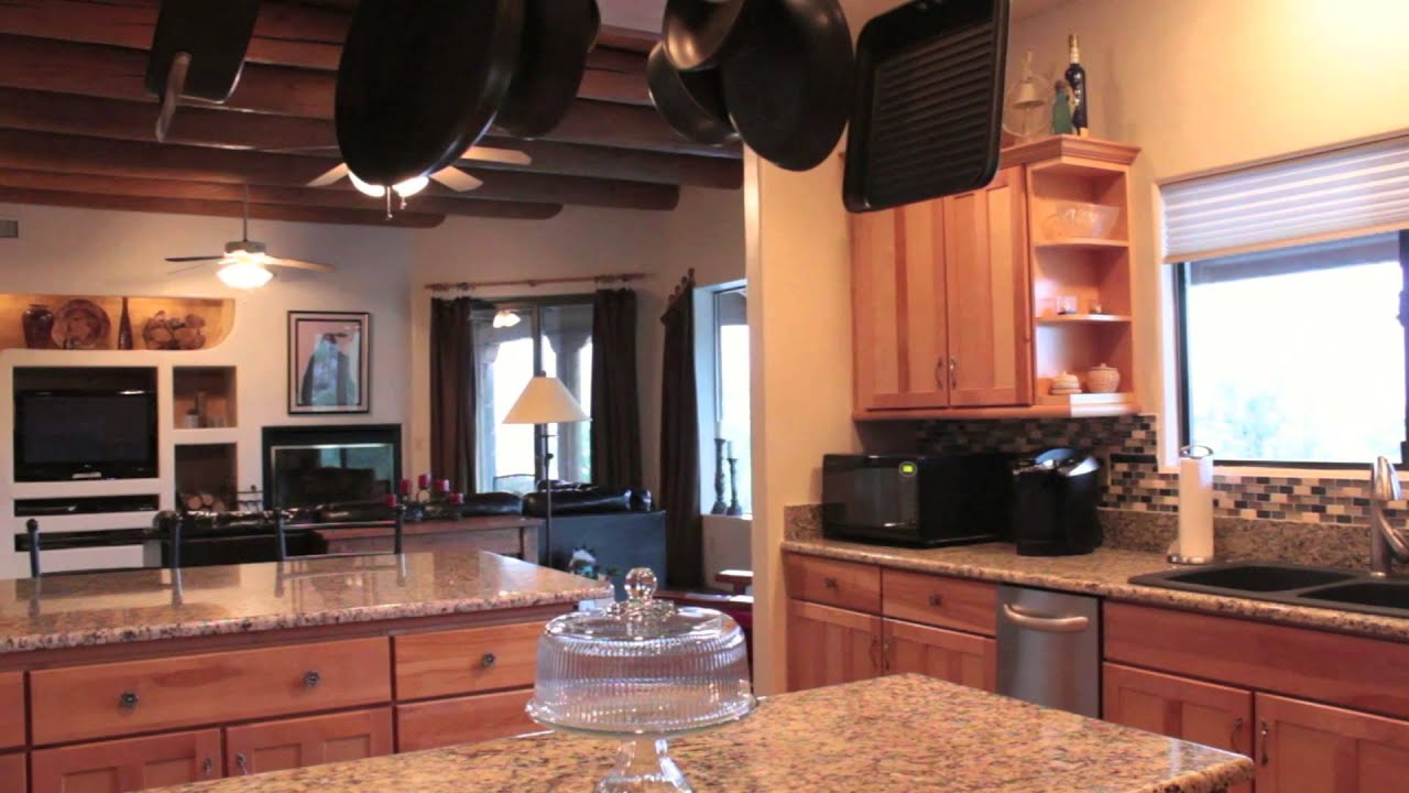 West Side Tucson Luxury Home - Mountain and city views - property for sale