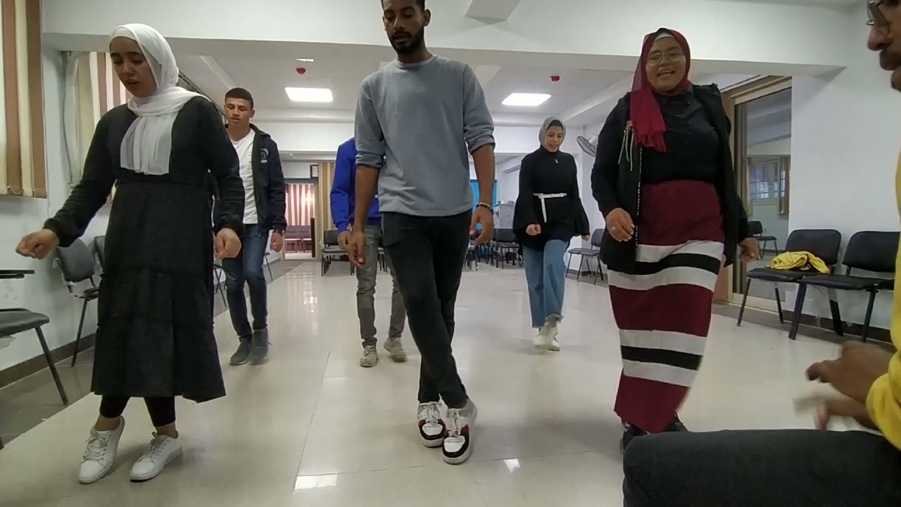 تدريب رقصه اغنيه حب الجواله.. جواله.. جمعيه الكشافه الجوية فرع الاسماعيليه