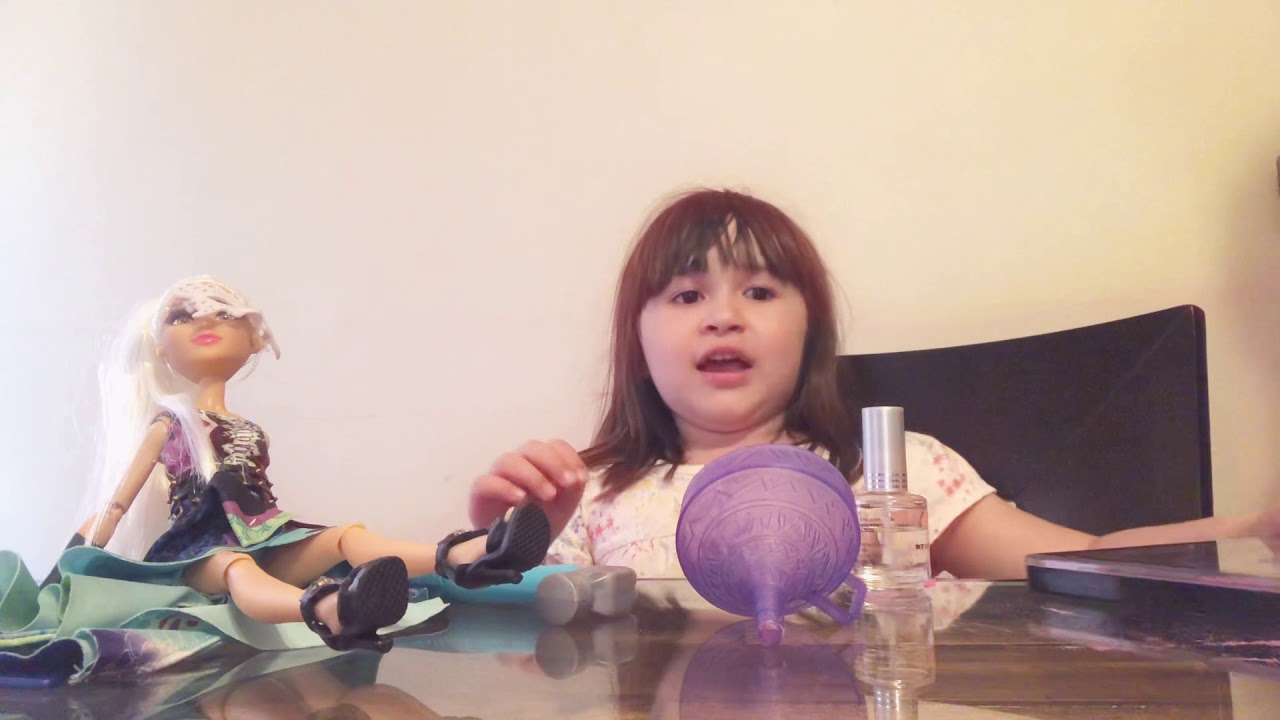 Project MC2 DIY Nail Polish!  Part 1