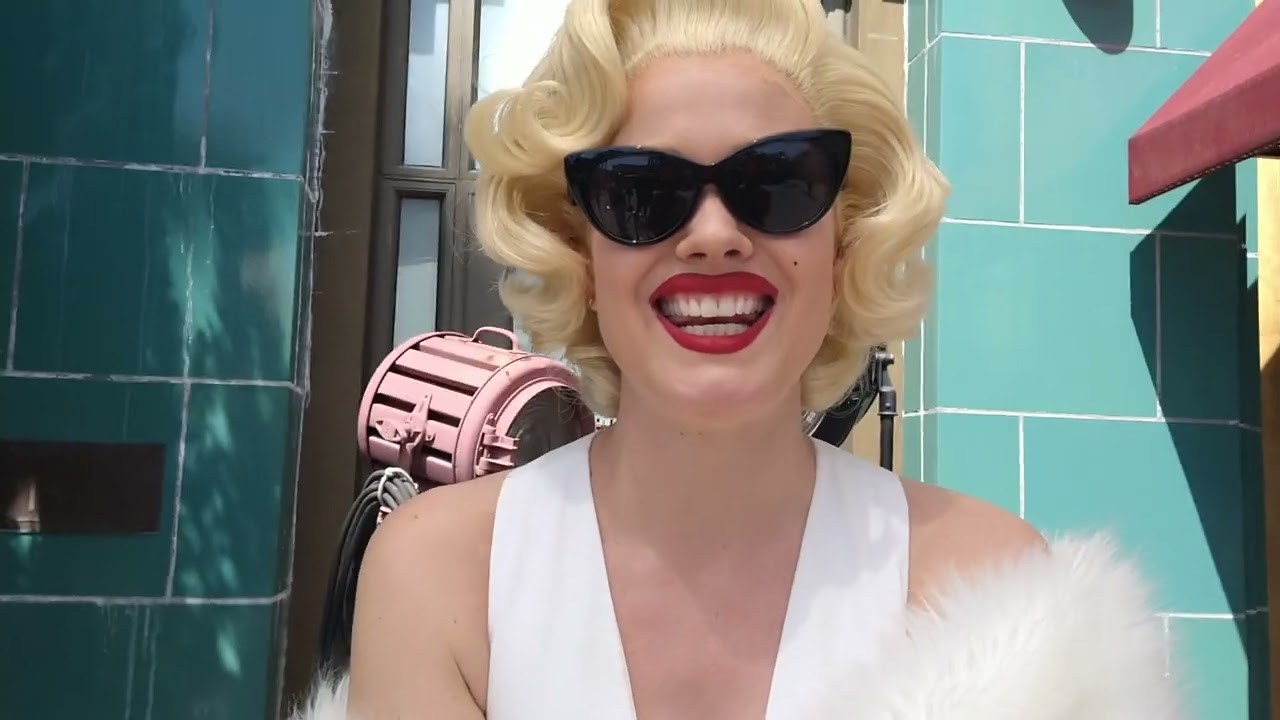 I met Marilyn Monroe meet and greet in universal studios hollywood. to celebrate her birhtday