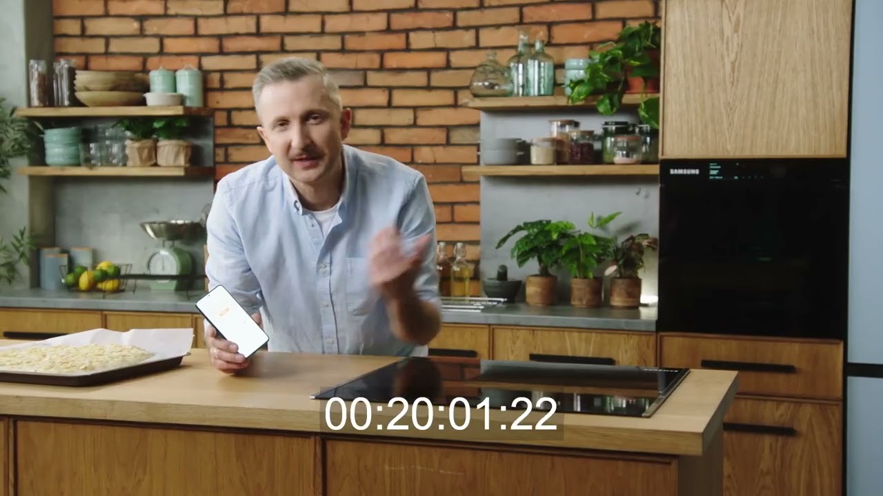 Piekarnik, którym możesz sterować z poziomu Twojego telefonu | Samsung Polska