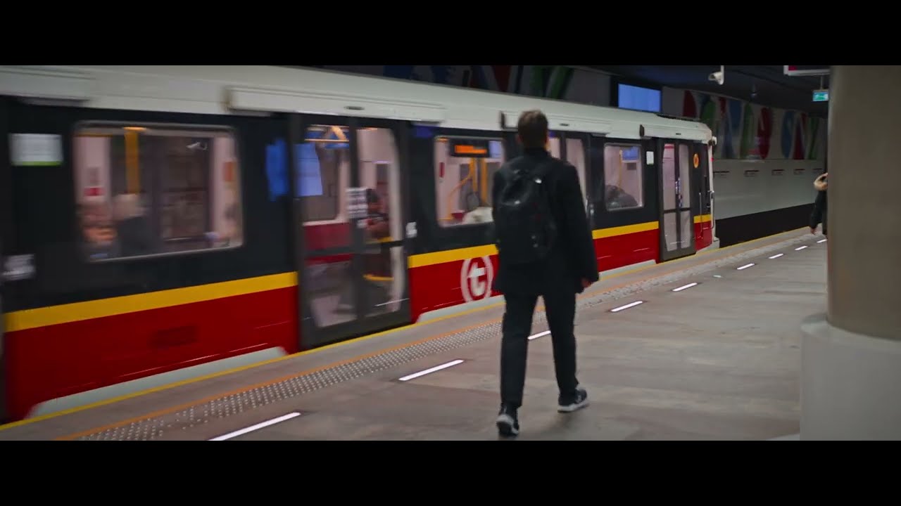 Poland, Warsaw, 2X Metro night ride from Centrum to Rondo ONZ